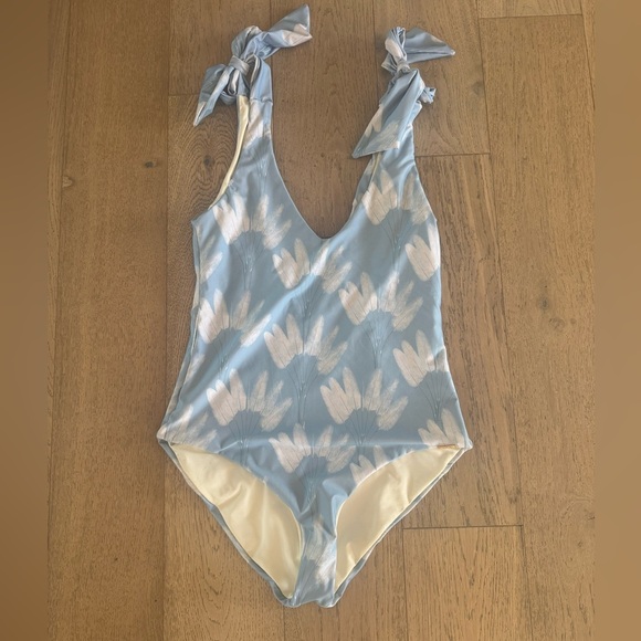 Palmacea One Piece Floral Swimsuit Blue Large - Picture 1 of 5